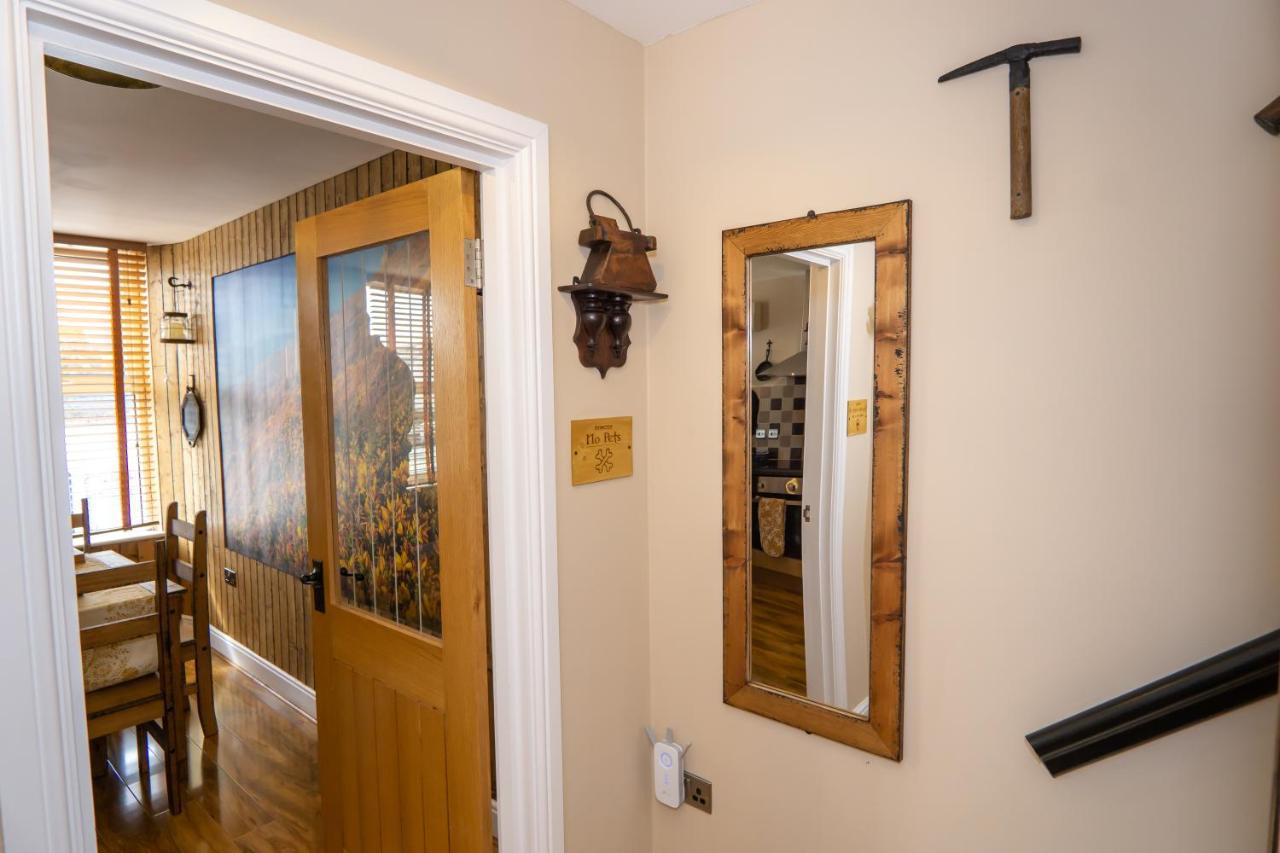 Cornish Tin Mine Themed Apartment セント・オーステル エクステリア 写真
